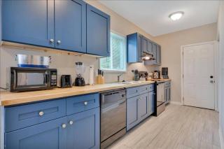 Downtown Atl Cozy King Size Bedroom, Free WiFi and Parking - 3