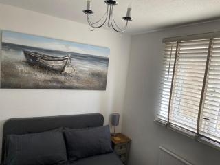 Riverside Park Ground Floor Apartment - St Neots - 6