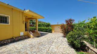 Village Home Next To The Sea - Sarandë - 6