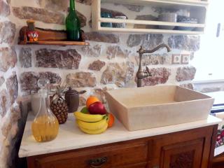 1836 Traditional House - Vathi - 3