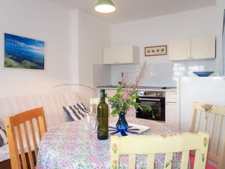 Apartment Martina by Interhome - Njivice - 1