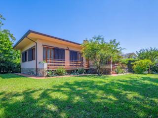 Holiday Home Donatella by Interhome - Marina di Pietrasanta - 0