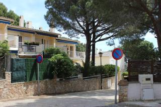 Luxury 4 bed apartment on coastal footpath at Cap Ras - Llança - 8