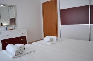 Seaview Penthouse 2 Bedrooms Apartment & Box Garage - 3