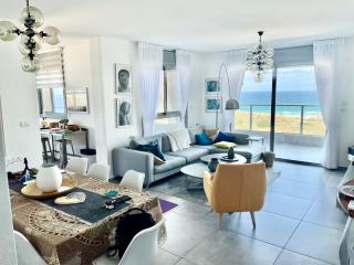 Amazing sea View, steps to beach, near Tel-aviv - Bat Yam - 0