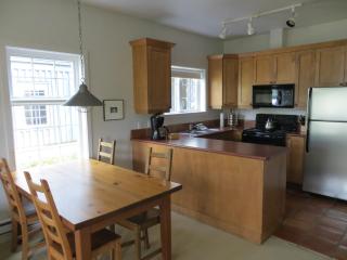 Waters Edge Shoreside Suites - Ucluelet - 2