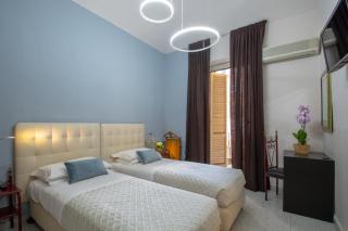 Hotel Italia - 0