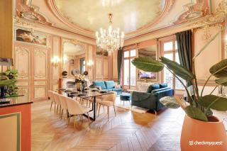 Exceptional Property - 4BR-12P - Parc Monceau - París - 0