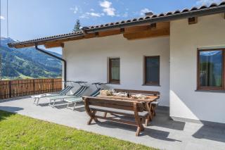 Pfandlerhof Ferienwohnung Rot - San Martino - 2