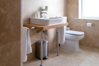 Ennios Boutique Hotel - Southampton - 3