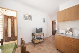 Apartments Mira - Splitska - 2