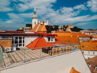 Majestic views from a 60m2 private terrace - Castle, Cathedral, Old Town - Bratislava - 0