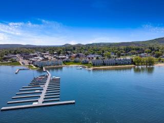 214 Water Street Inn - Boyne City - 3