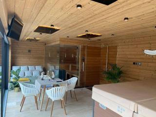 DV Premium Apartments - 8