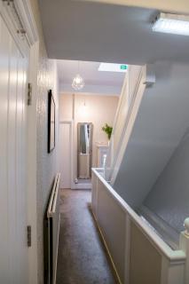 Kingsway Guesthouse - A selection of Single, Double and Family Rooms in a Central Location - Scarborough - 3