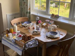 Lancasters Cottage - Horsham - 9