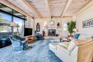 Lollipop Lakehouse - Garden City - 1
