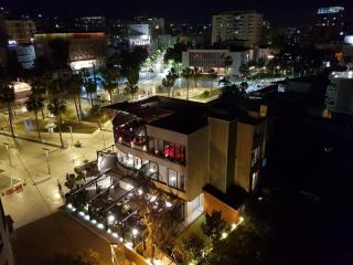 Main square apartment - Durrës - 8