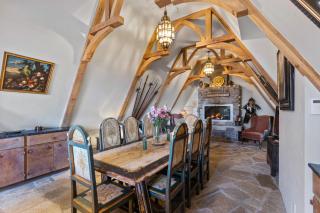 The Castle - Chateau De Melusine - Sandpoint - 4