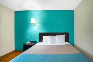 Motel 6-Montoursville, PA - Williamsport - 1