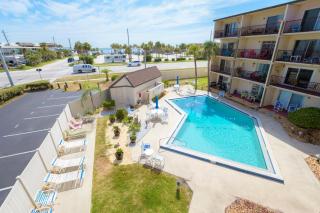 Stunning Ocean Views STEPS from the Beach with Pool! Fabulous 4th Floor Studio! - 7