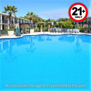 Royal Holiday Beach Resort - Biloxi - 0