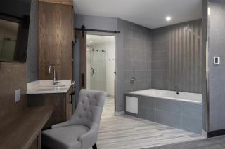 voco Niagara Falls - The Cadence by IHG - 5