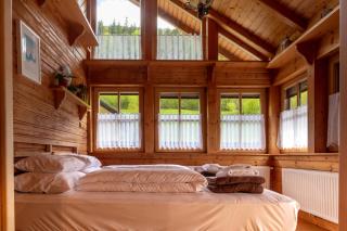 Four Seasons Lodge - 5