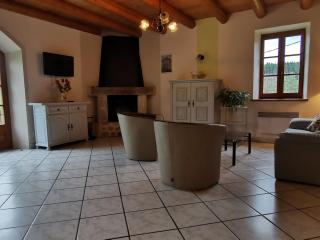 Grande maison en pierres avec jardin, proche d'un bourg médiéval, animaux acceptés - FR-1-582-161 - Allègre - 6