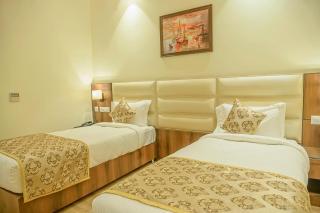Hotel Hira Inn-10mins From Railway Station & Bus Station - Allahābād - 1