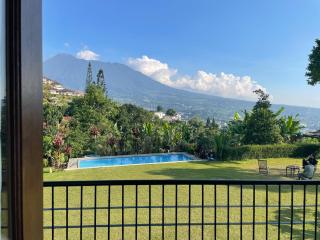 Villa Vidor by Villa Gue Aja - 1