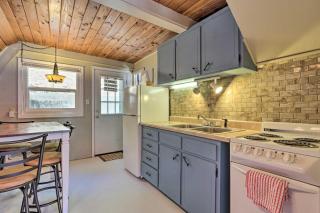 Lakefront Rocky Mount Cabin with Dock and Kayaks! - Rocky Mount - 5