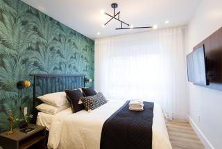 Blue Tropics Studio in Little Italy with kitchen by Den Stays - Montreal - 9