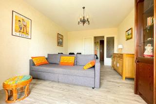 Superb Apartment With Balcony In Frejus - 8