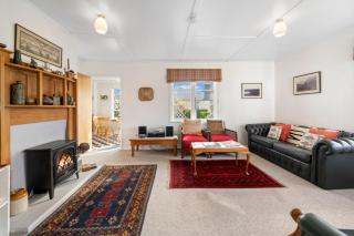 Centrally Located - Greytown Holiday Home - 9