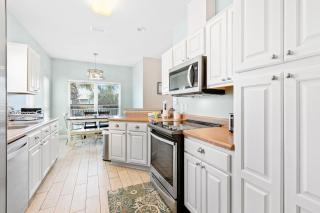 Beachy Dreams - Pensacola Beach - 4