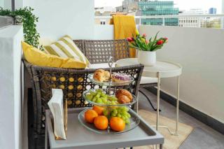 Sunny 2BR Flat-Top Location-Amazing Views - Bukarest - 0