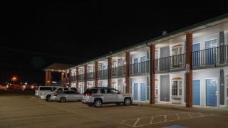 Rodeway Inn - 2