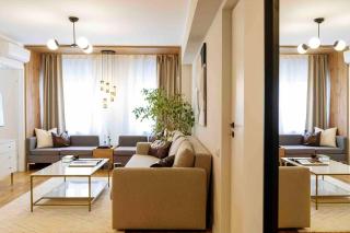 Stunning Views 2BR Intercontinental Flat - Boekarest - 2