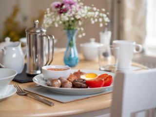 Avalon House B&B - 9