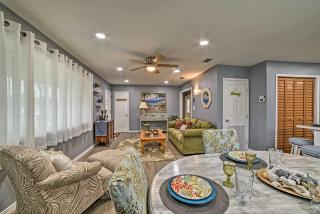 Less Than 3 Mi to South Padre Beach Port Isabel Home - 1