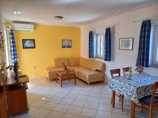 Apartments Mirjana Baška - Baška - 6