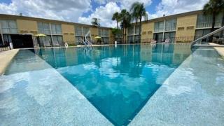 B&B HOTEL Orlando International Drive near Universal - Newly Renovated! - 8