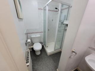 Tamarind Cove & Barrons Hotel - Blackpool - 9