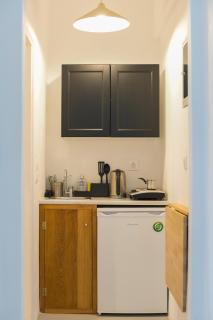 Dahlia Apartments And Studios - Aliki - 1