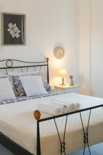 Dahlia Apartments And Studios - Aliki - 2