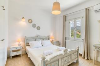 Dahlia Apartments And Studios - Aliki - 5