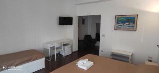 COSENZAGUESTHOUSE - 8