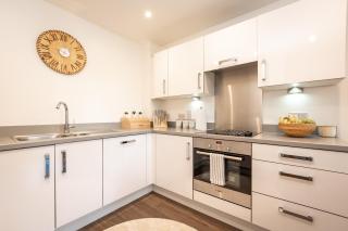 Best Price - Contact us -Cityscape Beautiful Apartment in the Heart of the Action - Southampton - 8