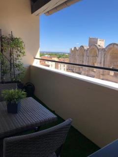 Studio climatisé avec balcon face aux arènes d'Arles - 3
